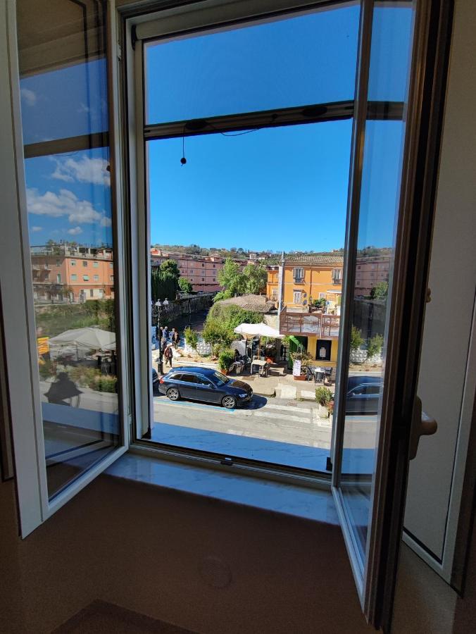 In Centro Rooms And Apartments Isola di Liri Exterior foto