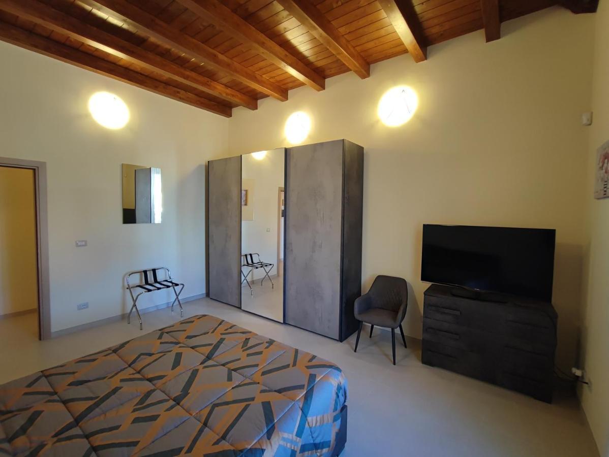 In Centro Rooms And Apartments Isola di Liri Exterior foto