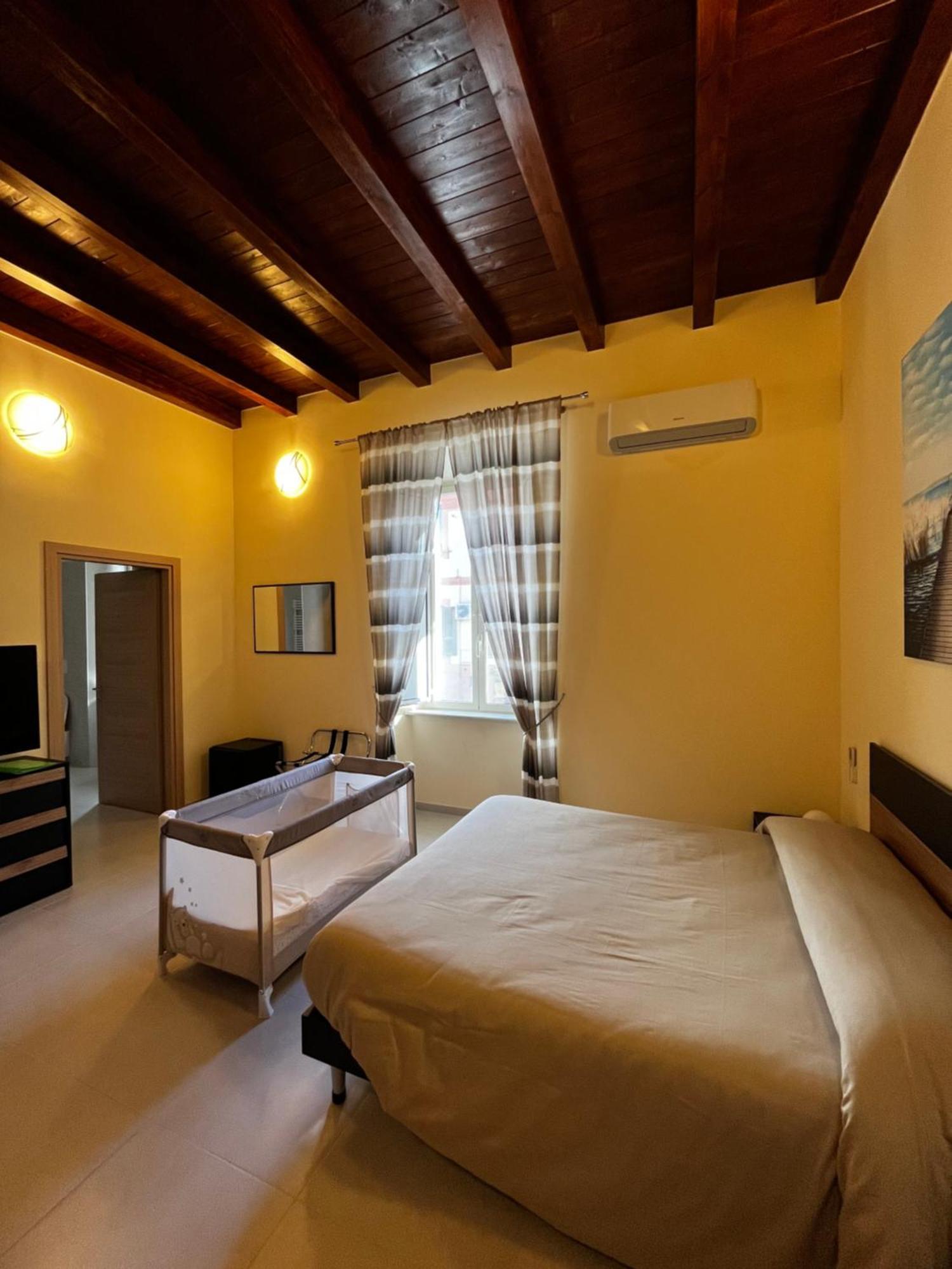 In Centro Rooms And Apartments Isola di Liri Exterior foto
